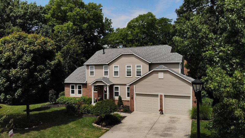 Roof Revivers is the best roofing company around.