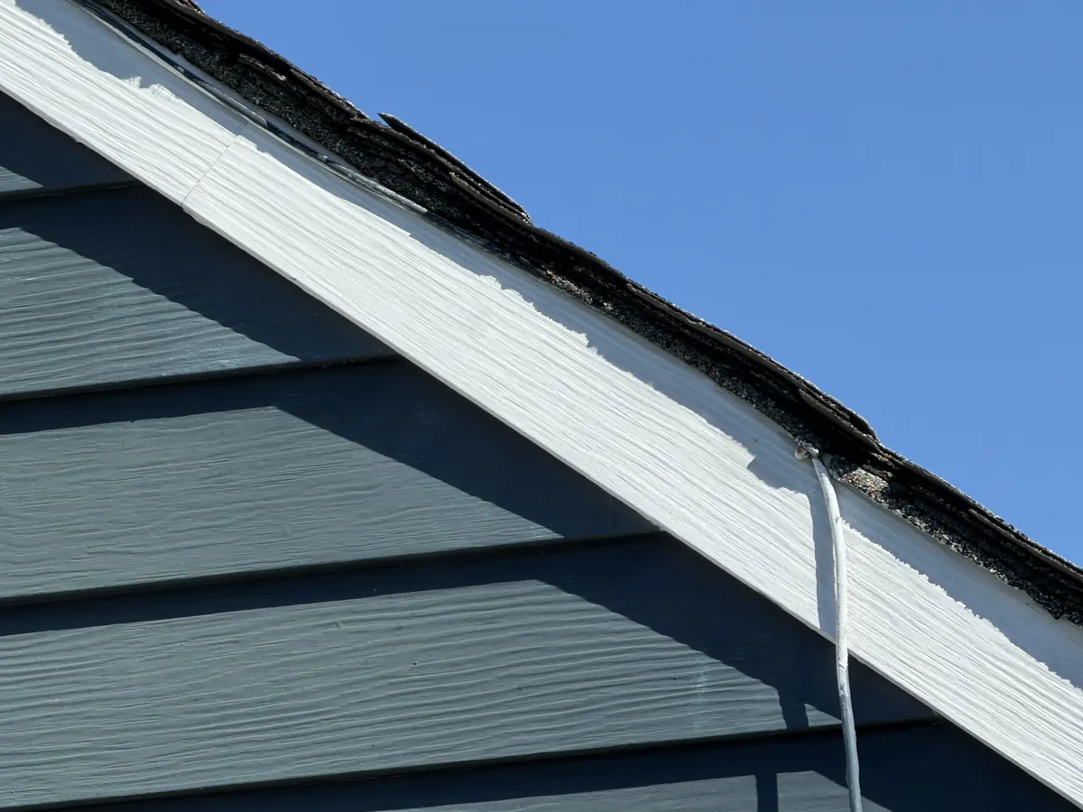 Old shingle edge at the gable of a Columbus, Ohio home, before replacement