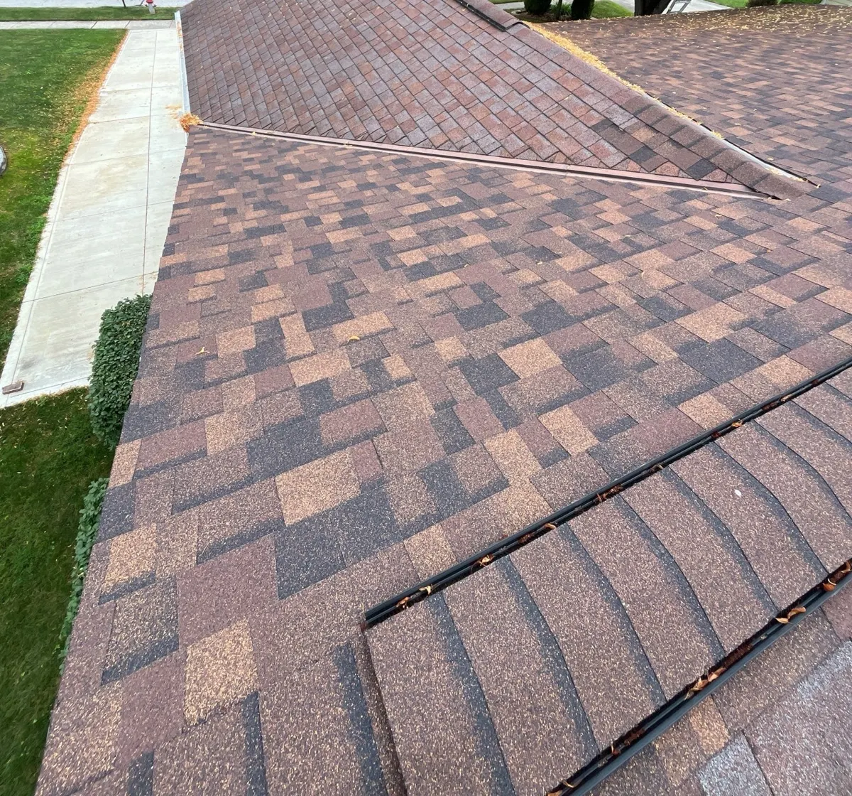 New Owens Corning Oakridge shingles in Brownwood on a Gahanna, Ohio roof, after replacement