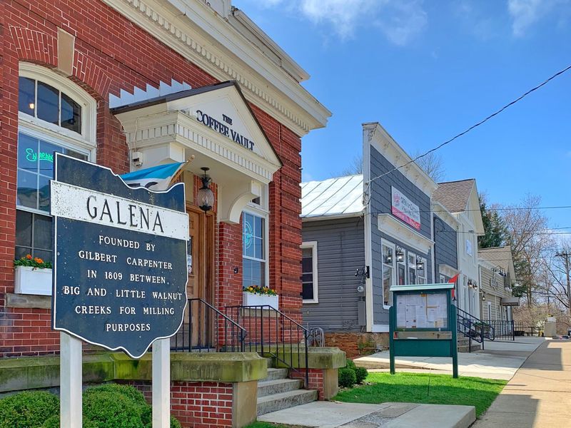Galena Ohio's local roofing experts, Roof Revivers.