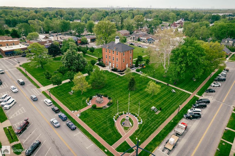Roof Revivers, Sunbury Ohio's first choice in roofing with experience since 2012.